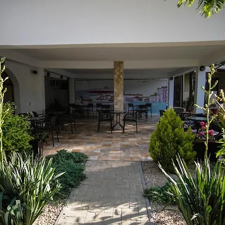 Hotel Tahne 3*