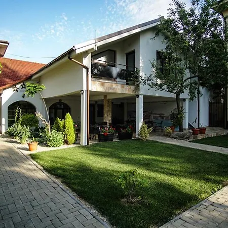 Vile Tahne Hotel 3*