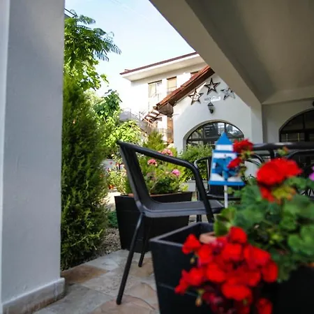 Vile Tahne Hotel 3*